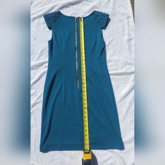 Betsey Johnson Sheath Teal Dress with Spiked Shoulders and gold zipper, Size 6 - Picture 7 of 8